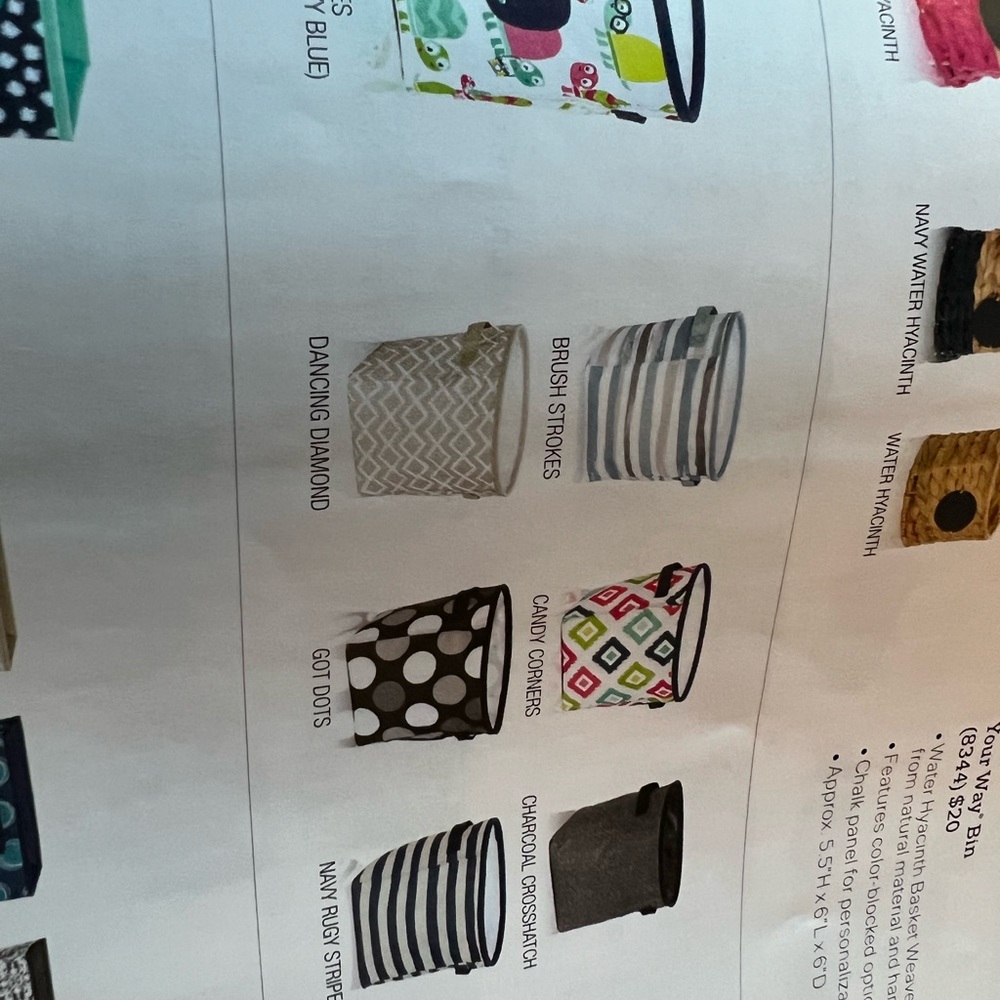 Mini storage bin
